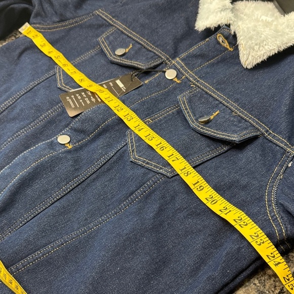 Denim Jacket with White fuzzy Collar NWT - Picture 7 of 11